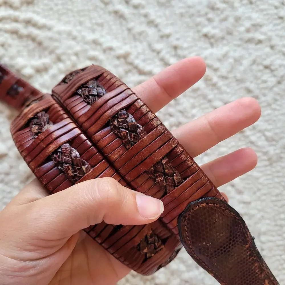 Neiman Marcus Lizard Skin  Leather Belt Sz 44